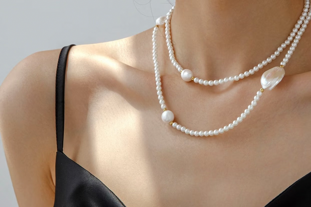 How to Layer Necklaces: Simple Tips for Effortless Style