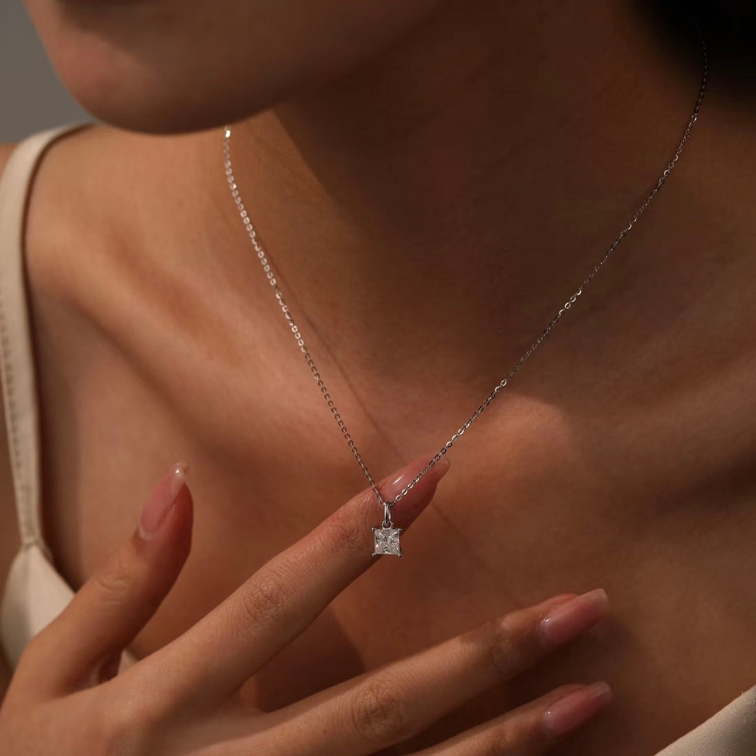 Necklaces &amp; Pendants