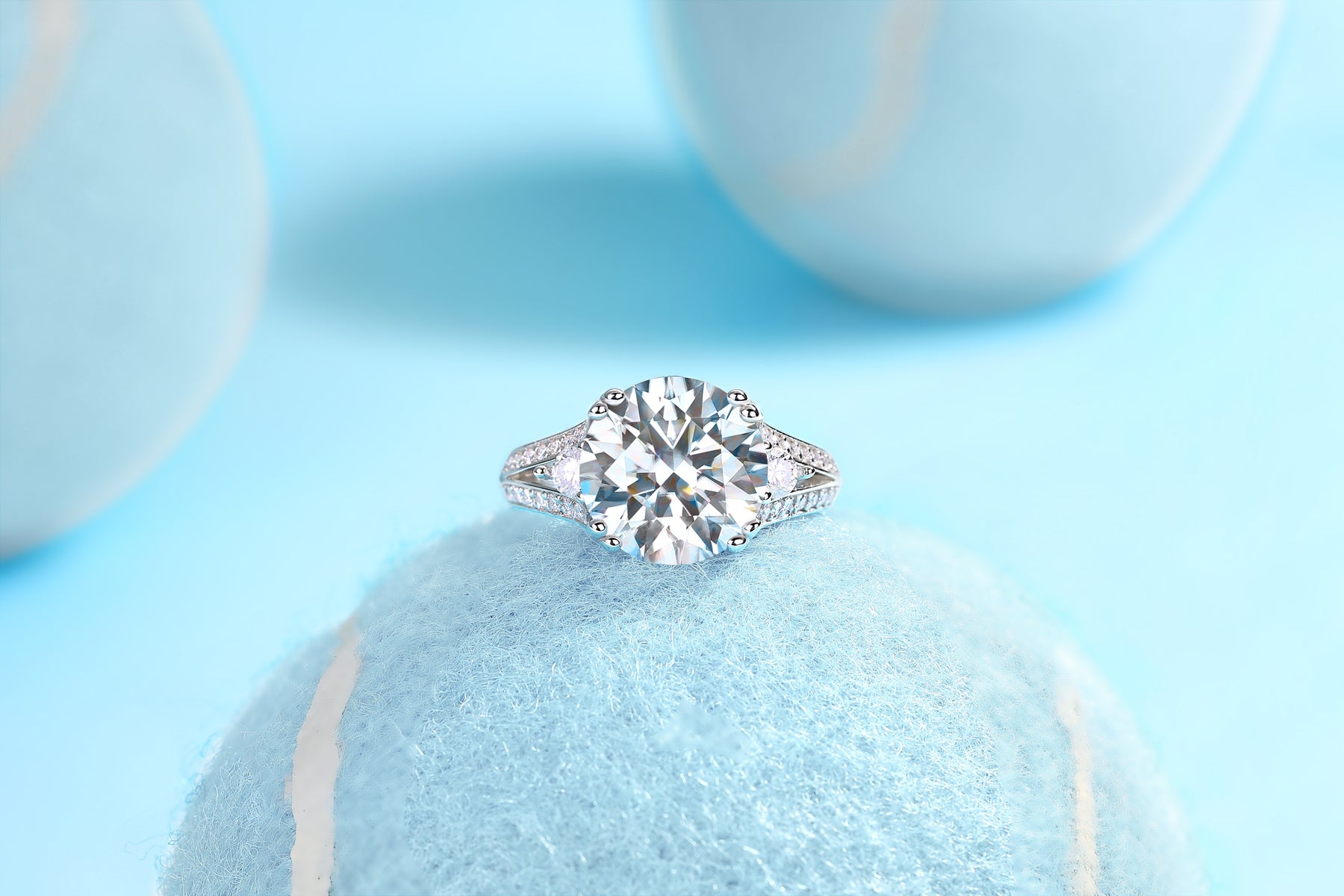 Elegant Three-Stone 5-Carat Moissanite Ring