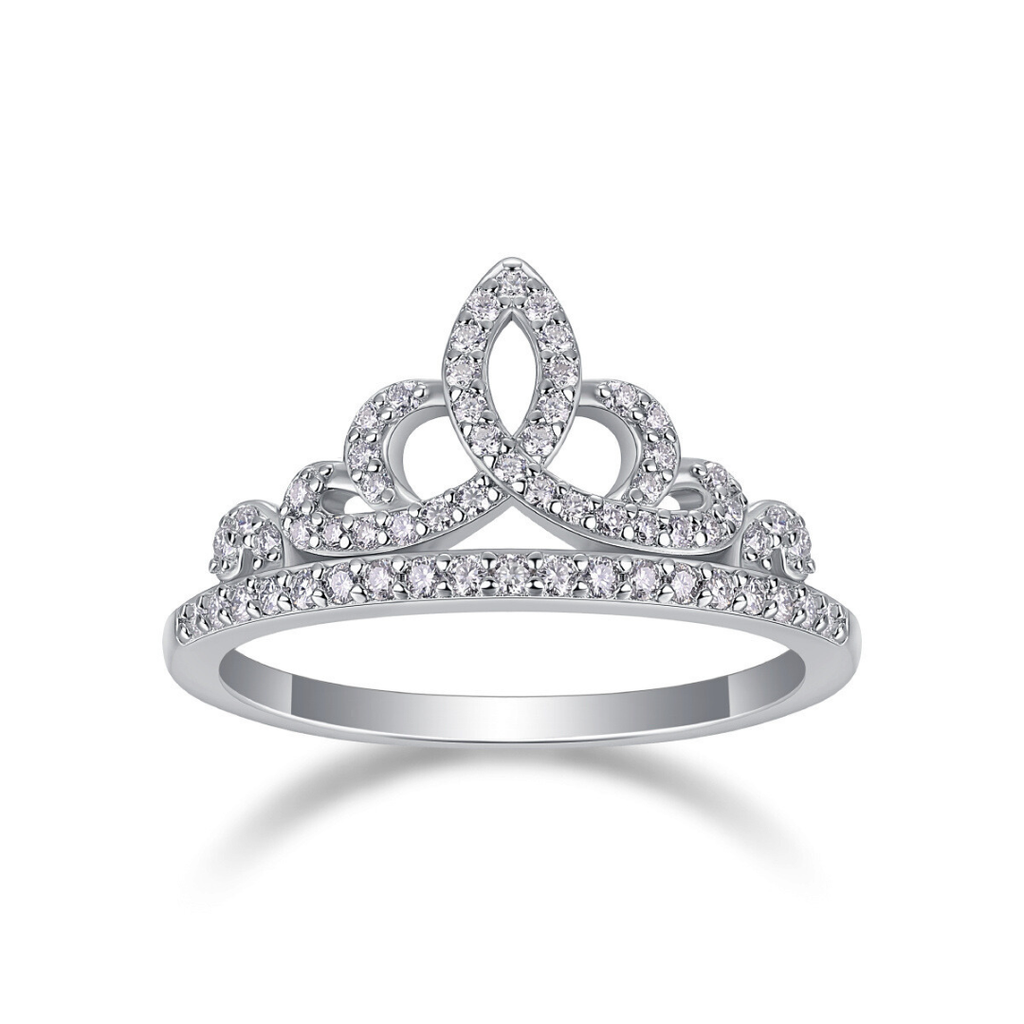 Crown Diamond Ring Luxury And Stylish Moissanite Silver Ring