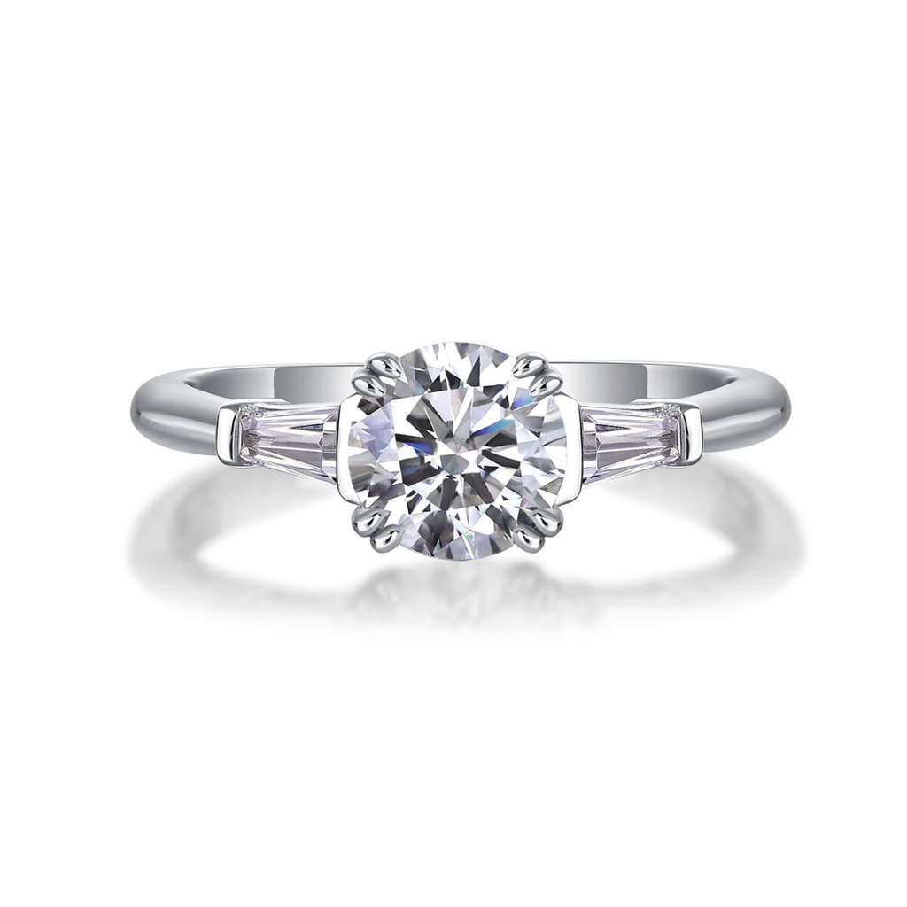 Round Brilliant Moissanite Ring