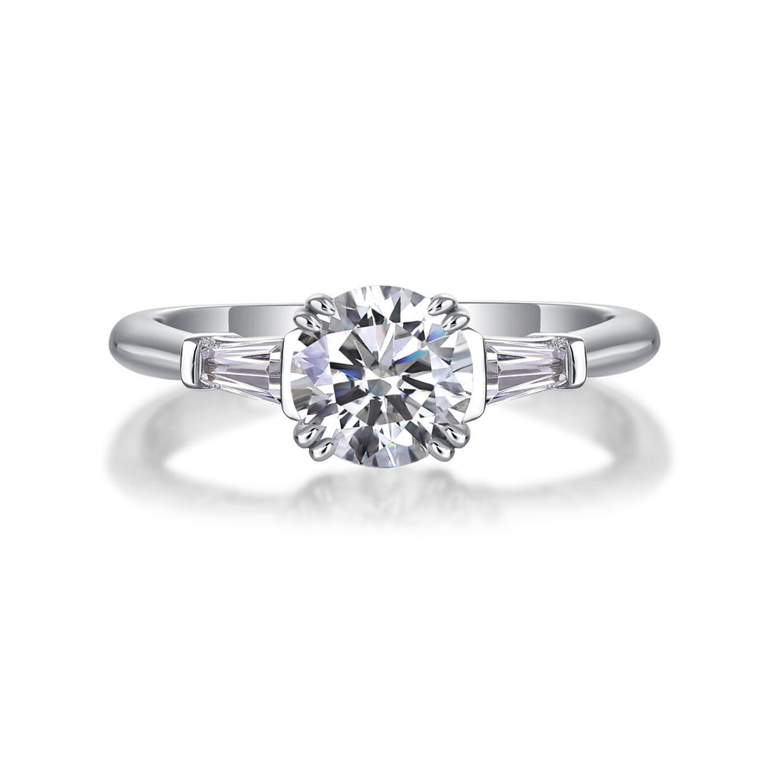 Round Brilliant Moissanite Ring