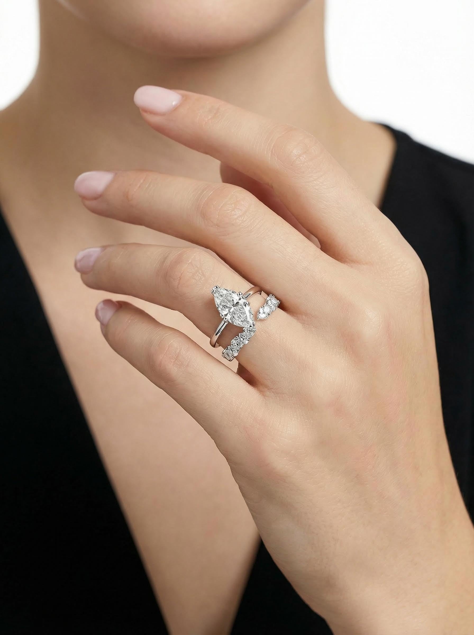 Star Eyes Moissanite Ring Set