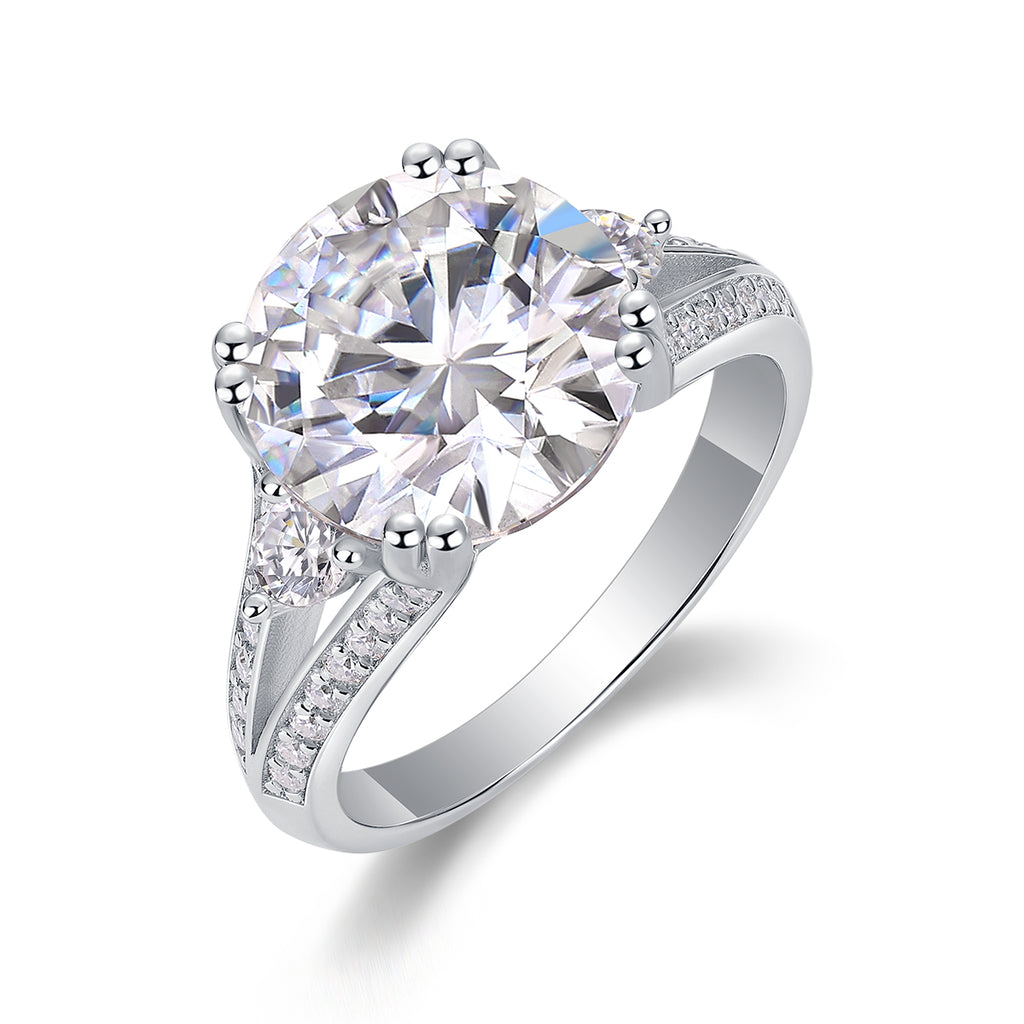 Elegant Three-Stone 5-Carat Moissanite Ring