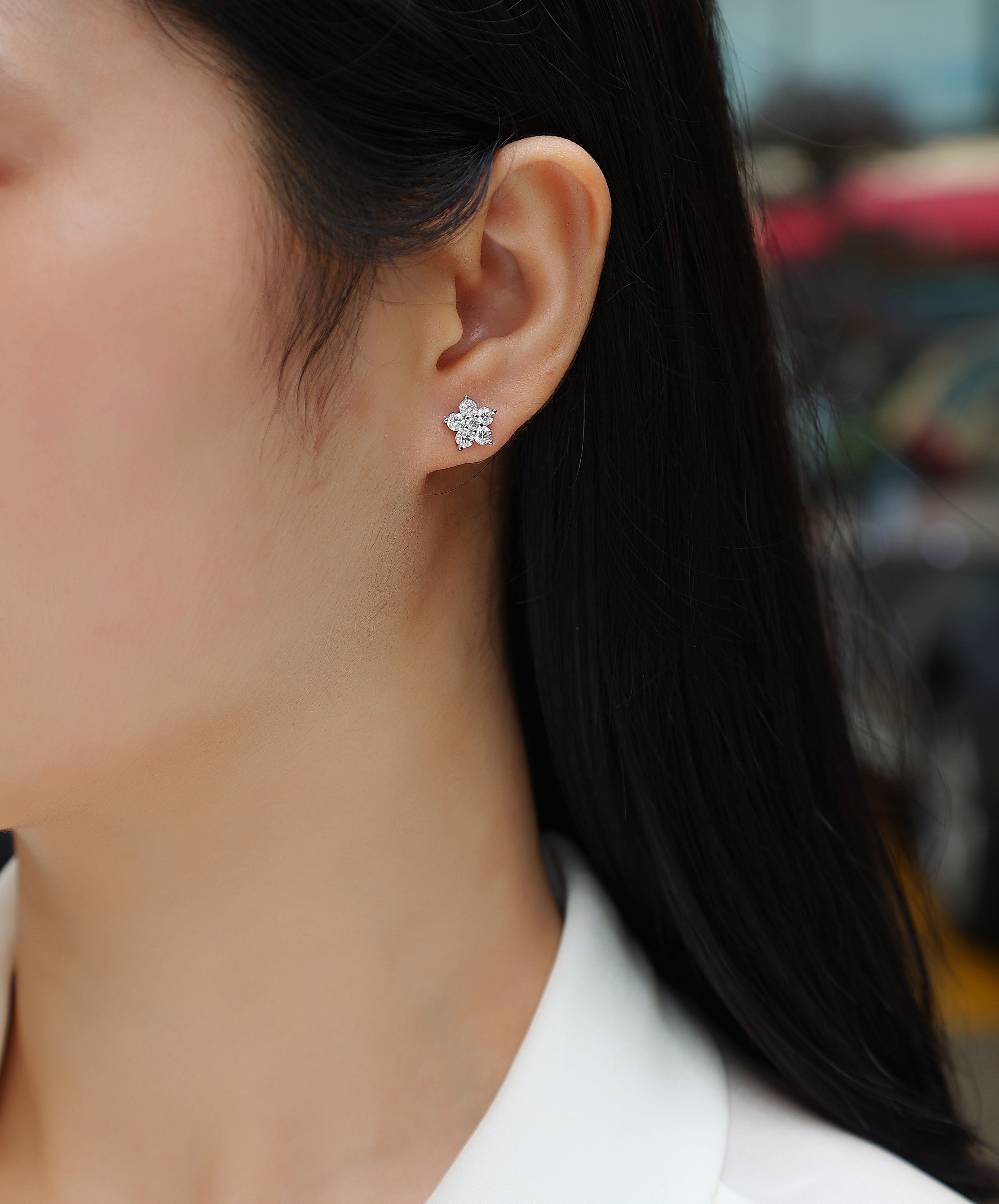 Flower Moissanite Stud Earrings