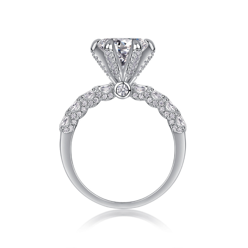 Round Brilliant Moissanite Ring