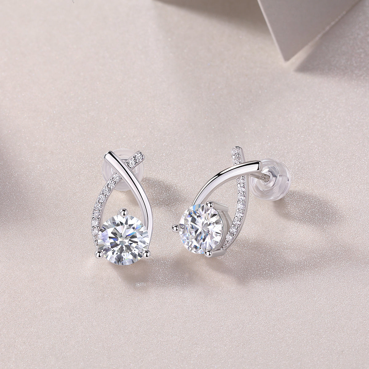 Twist Solitaire Moissanite Stud Earrings