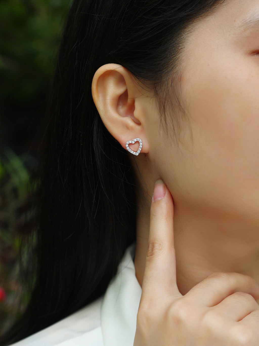 Pavé Heart Moissanite Stud Earrings