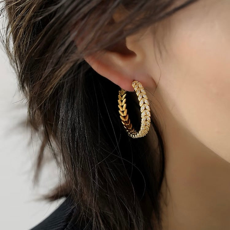 Leaf Shine Hoop Earrings