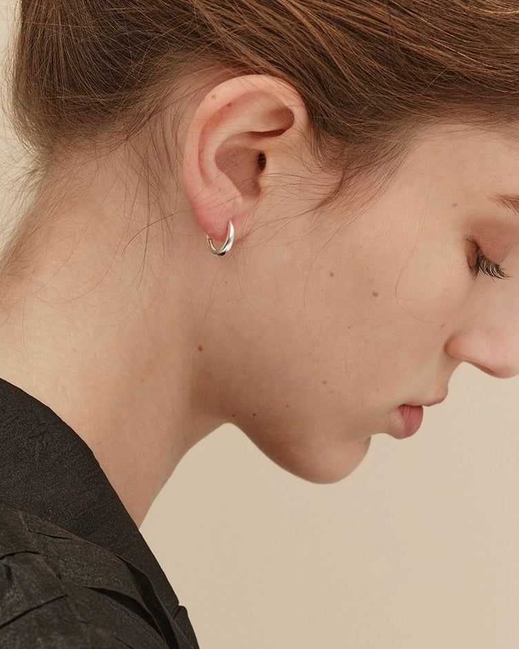 Classic Hoop Earrings – 10mm