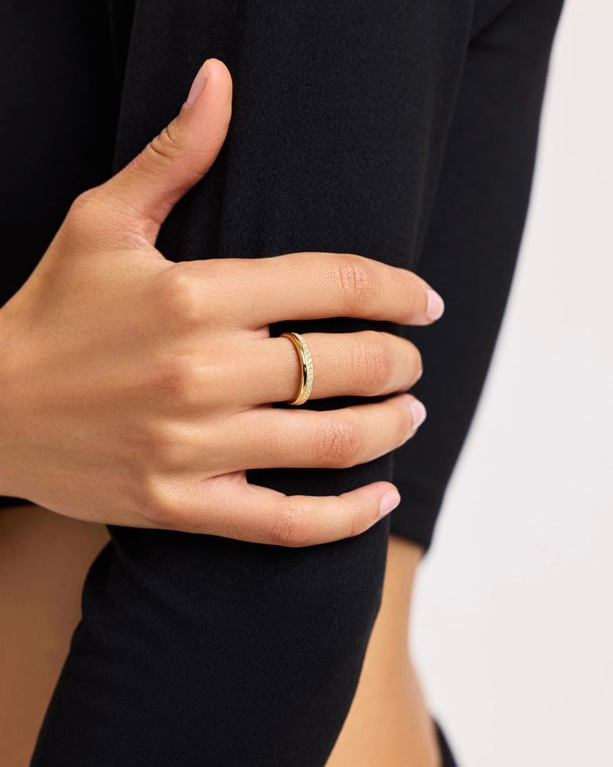 Luxe Pavé Ring