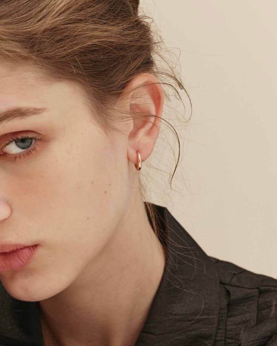 Classic Hoop Earrings – 10mm