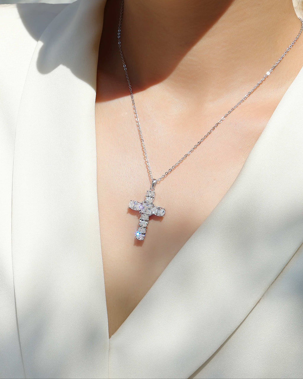 Soul Guidance Moissanite Cross Necklace