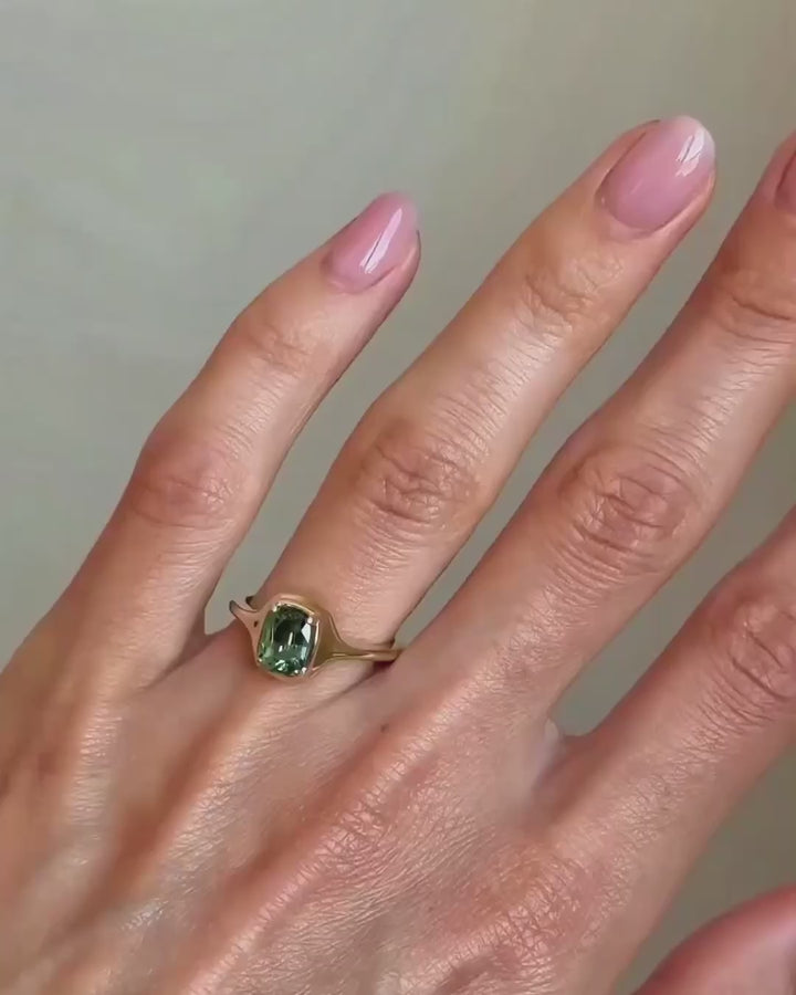 Gold Bezel Stone Ring - Adjustable (One Size)