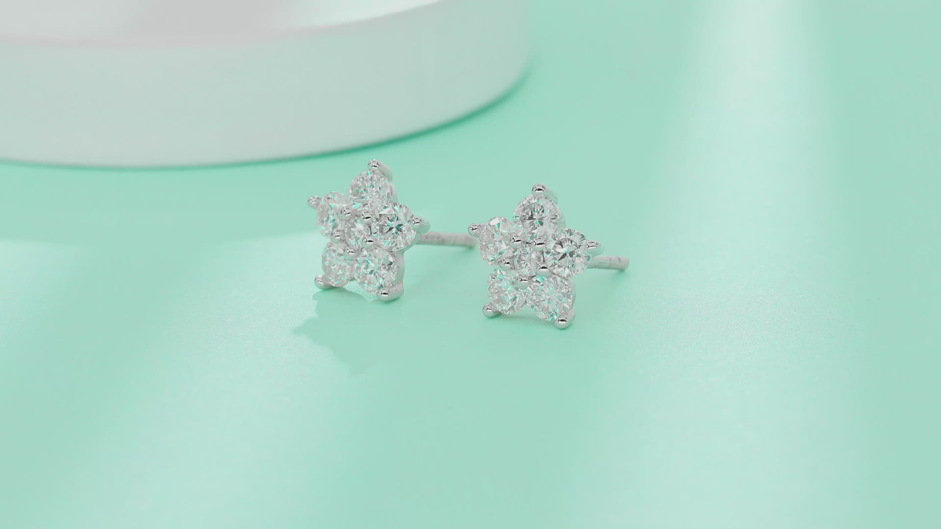 Flower Moissanite Stud Earrings