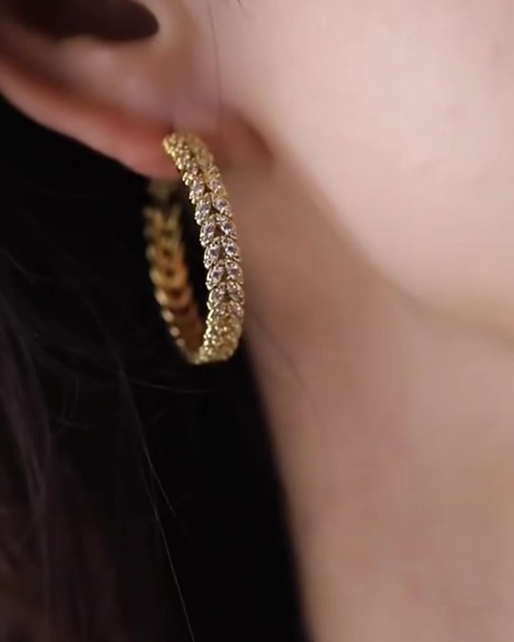 Leaf Shine Hoop Earrings