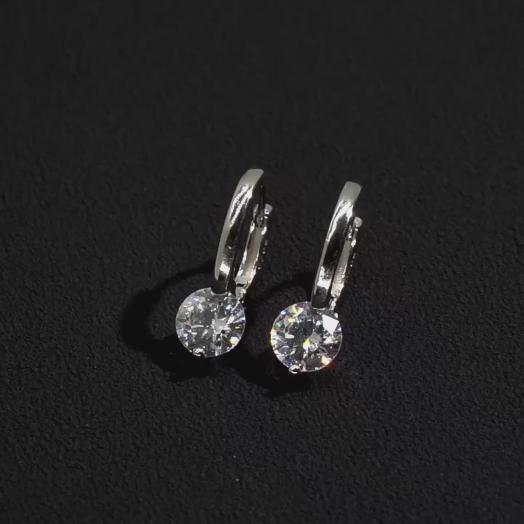 brilliant-drop-earrings-product-video
