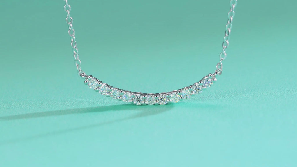 Pavé Moissanite Curve Necklace