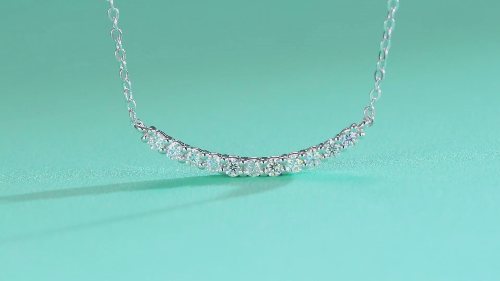 Pavé Moissanite Curve Necklace